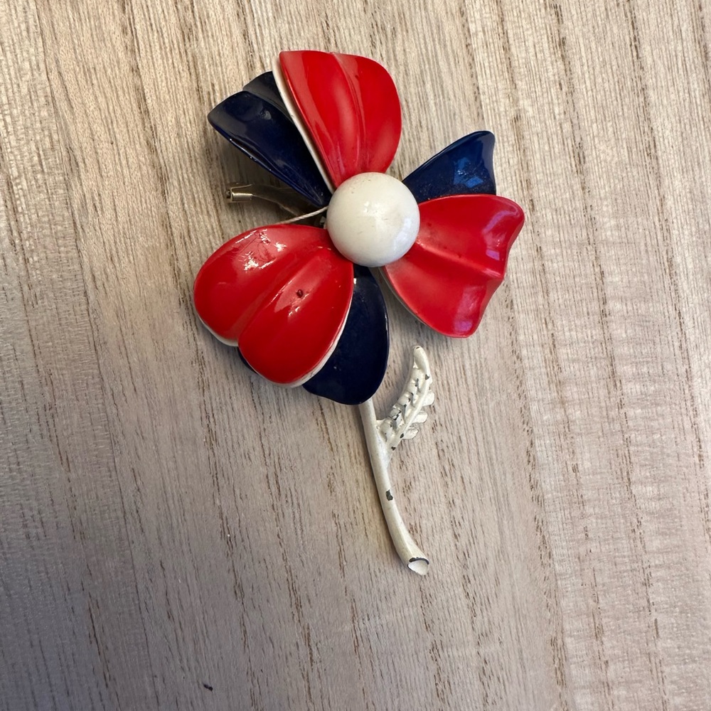 Vintage Flower Pin